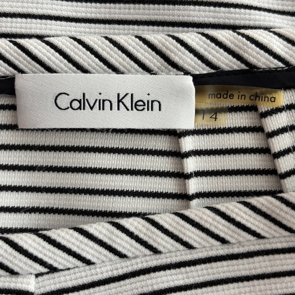 Calvin Klein Skirt - White with Black Stripes Size 14 - Picture 7 of 8